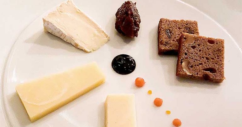 savelberg-top25restaurants-bangkok-cheese-platter-new-menu-june-2020